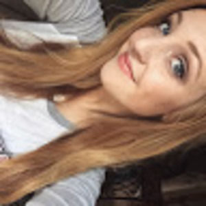 Meet your Posher, Becca